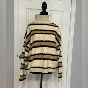 Women’s Sweater | Wishlist | Size Medium/Large